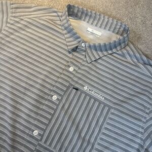 Men's Columbia Short Sleeve Button Up Shirt Lightweight XL Omni-Shade Gray White